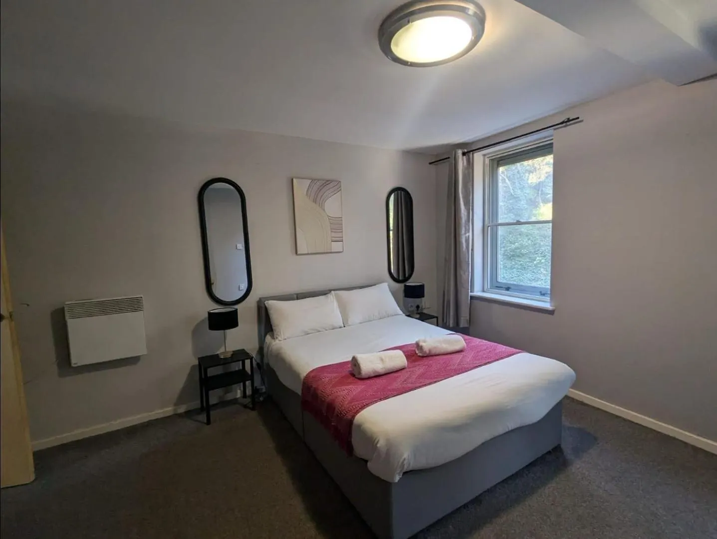 Newcastle Riverside Executive Apartment